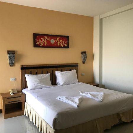 Ud Residence Удон Тани Екстериор снимка